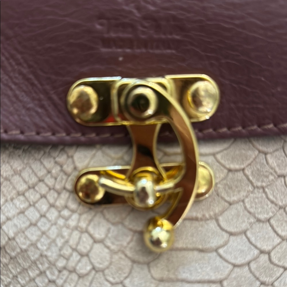 Vera Pelle Brown and Cream Crossbody Bag with Adjustable Strap - Picture 3 of 6